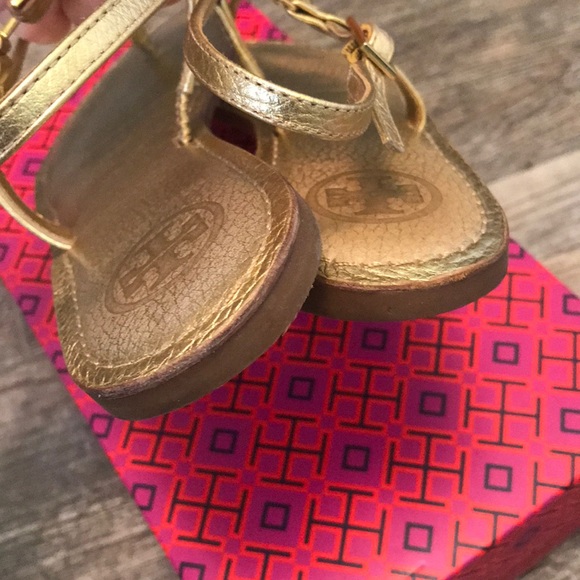 🚫SOLD🚫Metallic, Tory Burch Ali Sandals - Picture 5 of 7